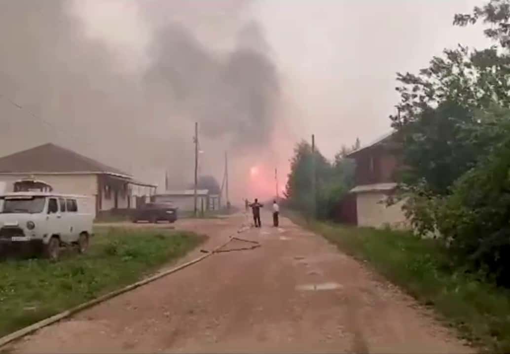 В свердловской деревне сгорело почти 40 домов 