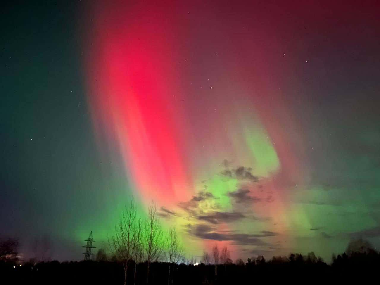 Уральцы увидели северное сияние. Фото