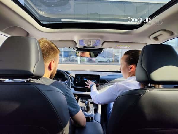  Екатеринбуржцам проще всех в УрФО купить автомобиль