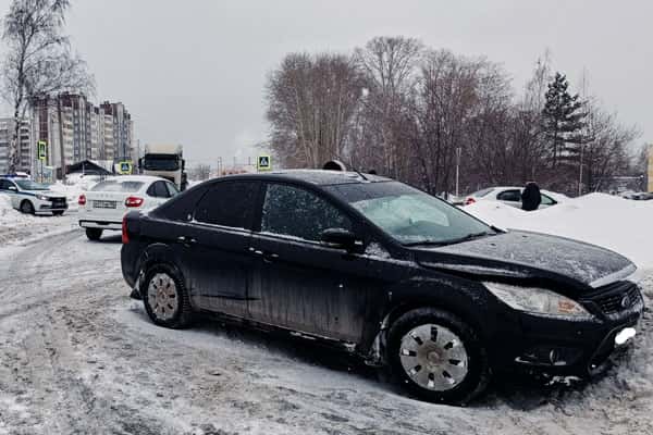 В Ревде в ДТП пострадали два человека
