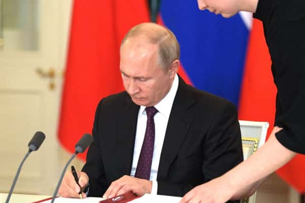 Глава МЧС Куренков экстренно едет в Оренбуржье по поручению Путина