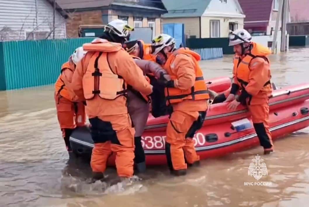 Вода в реке Урал возле Оренбурга достигла исторического максимума 