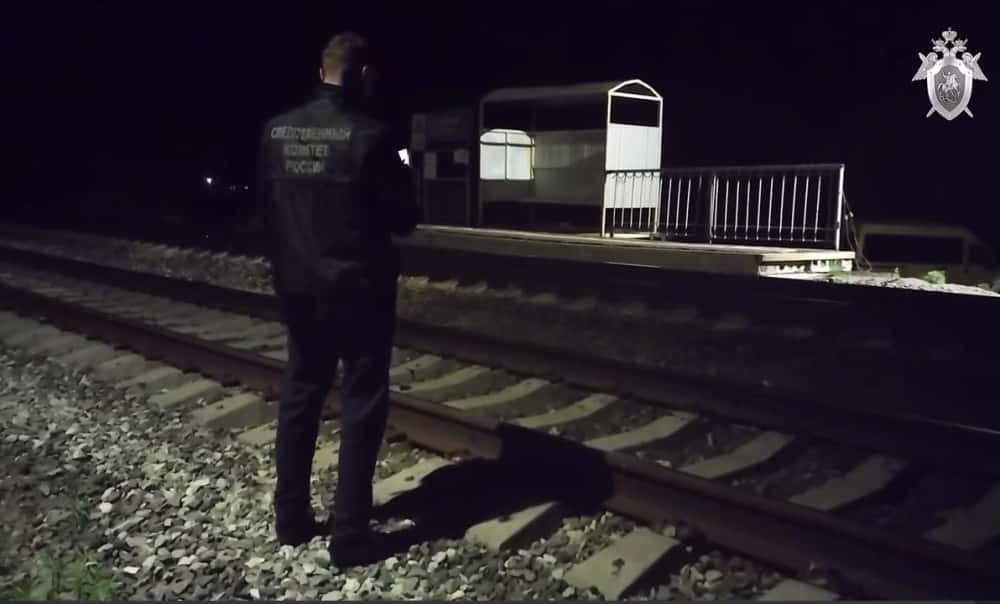 Под Оренбургом мужчина погиб под колёсами поезда 