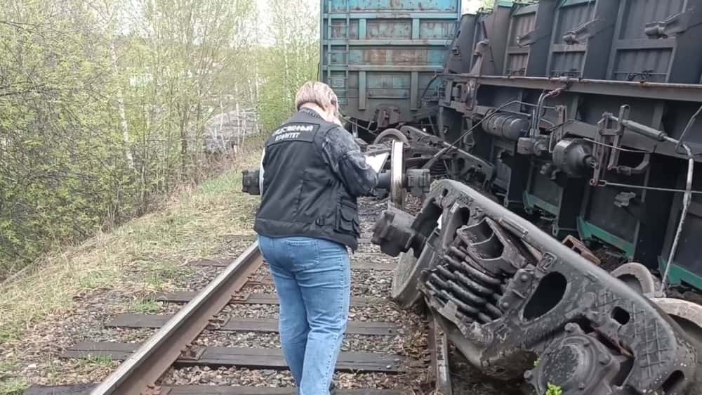 В Златоусте шесть вагонов с металлом сошли с рельсов 