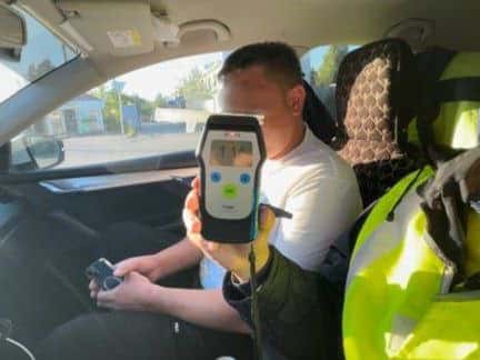 Тюменцы сдали полицейским вежливого пьяного водителя