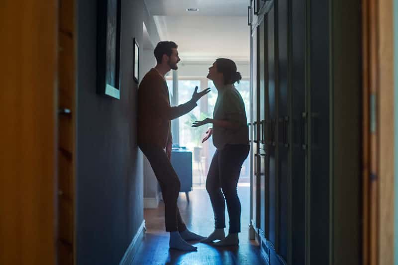 Нерешённые проблемы в семье могут привести к алкоголизму 