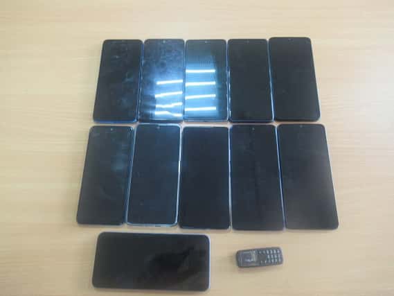 В Нижнем Тагиле заключённым отправили 12 мобильных телефонов