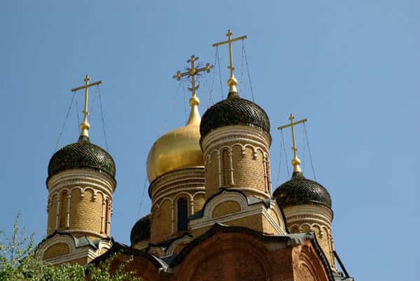 В России могут начать отпевать детей, погибших из-за «групп смерти» 