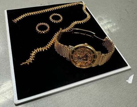 Грозит пять лет: модель Софию Никитчук задержали на таможне с драгоценностями на 12 млн рублей 