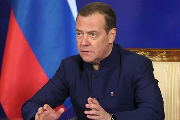 Дмитрий Медведев прибыл в Свердловскую область 