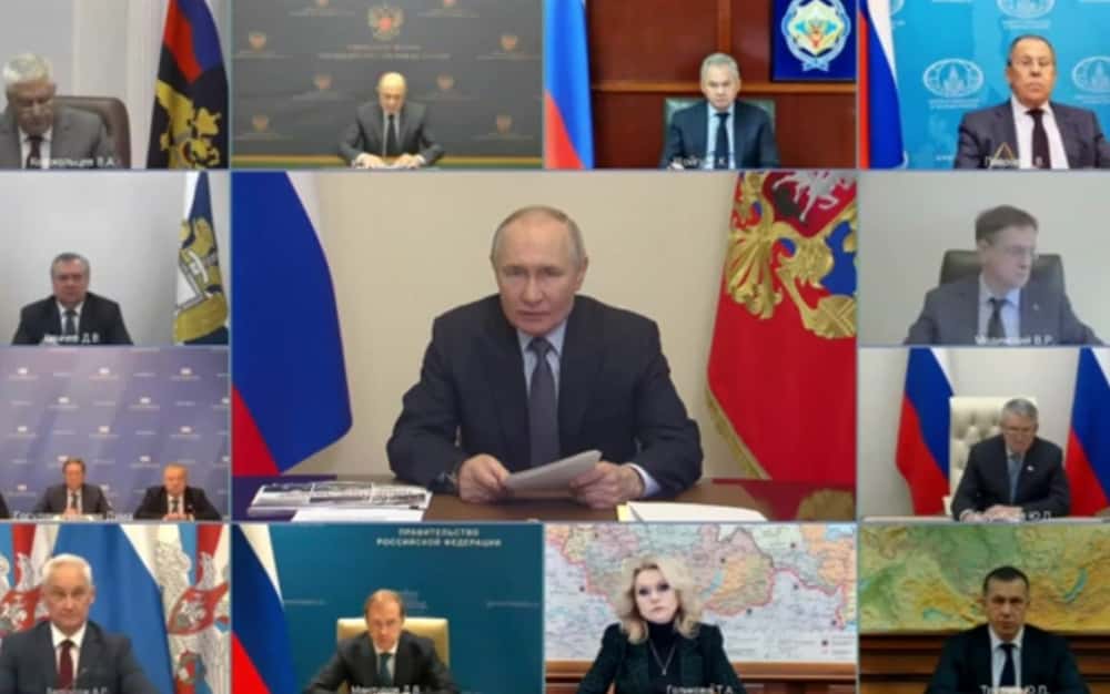 В России появилось семь новых городов трудовой доблести. Четыре из них — на Урале 