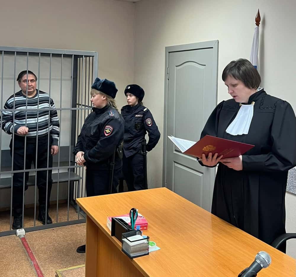 Суд в Екатеринбурге решил судьбу экс-главы свердловского МинЖКХ 
