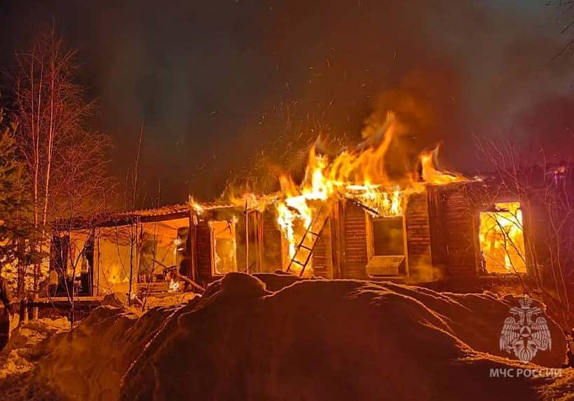 В Югре мужчина погиб во время пожара 