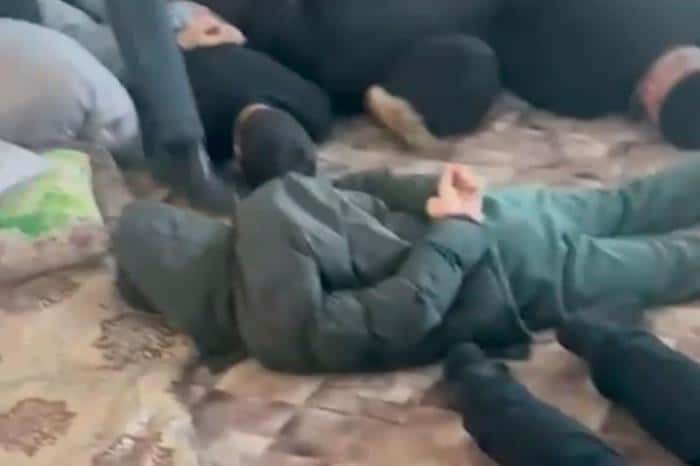 Девять мигрантов похитили челябинца и требовали денег за освобождение 