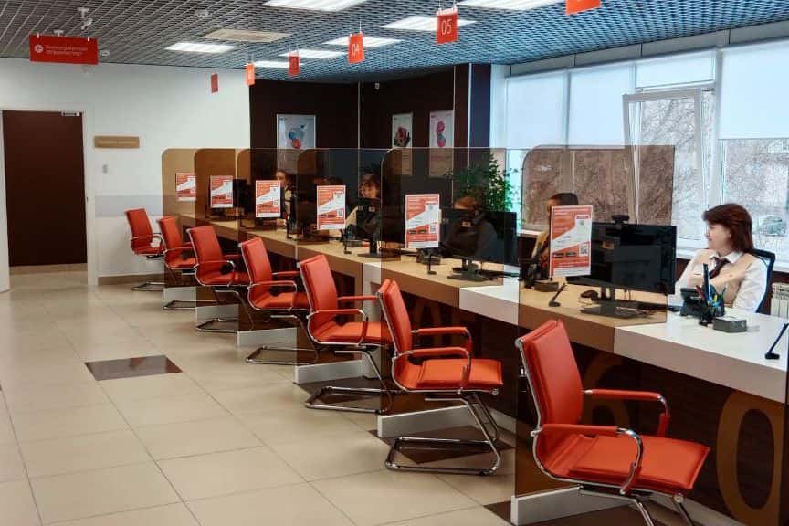 В Полевском открыли обновлённый офис МФЦ 