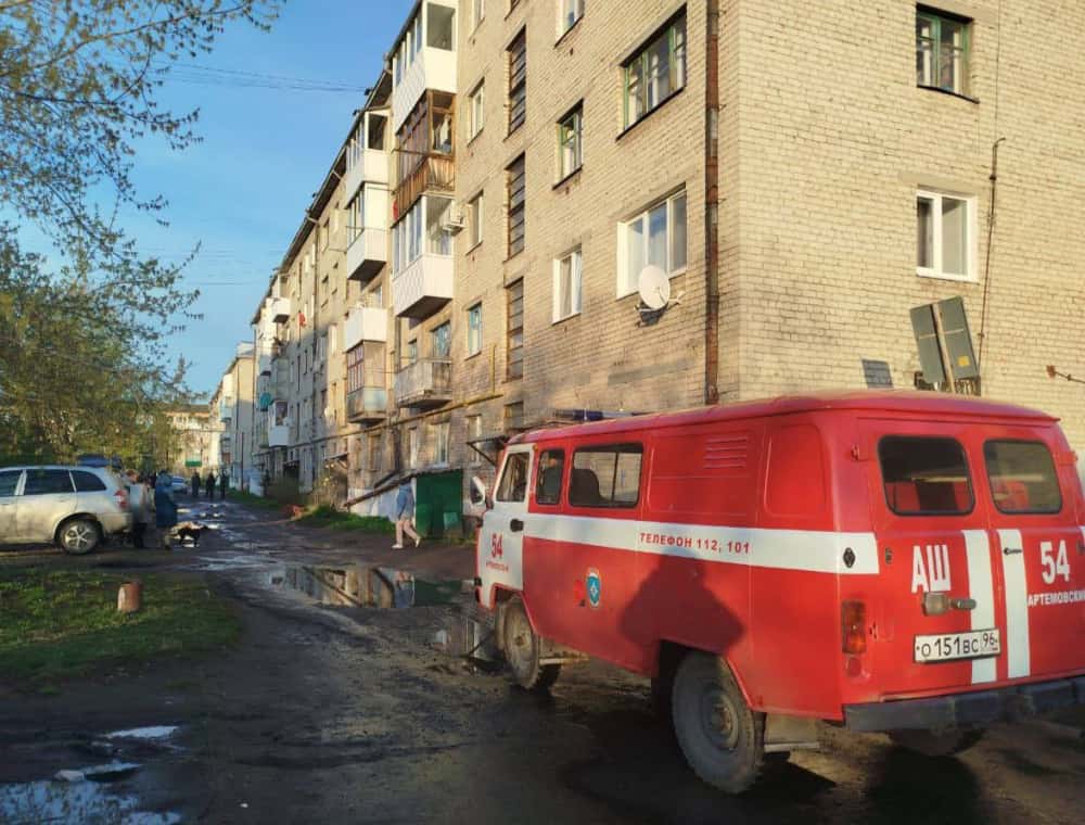 Женщина пострадала при хлопке в пятиэтажке в посёлке Буланаш 