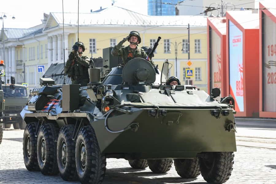 Уральцы вместе со всей страной отмечают 80-летие Победы 