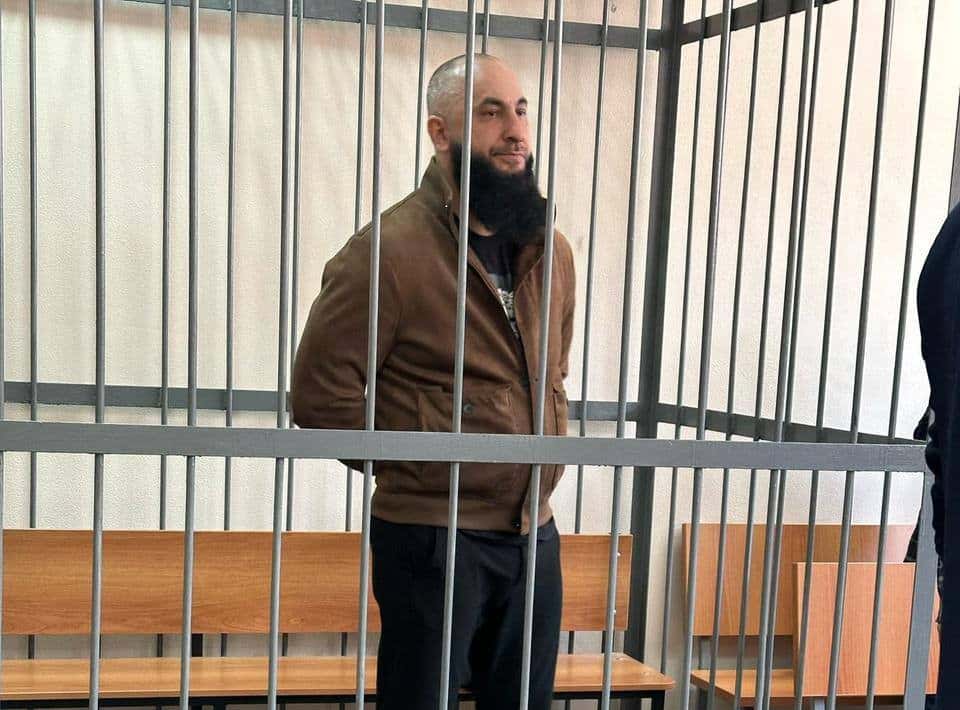 В Екатеринбурге арестовали мужчину, избившего женщину-курьера 