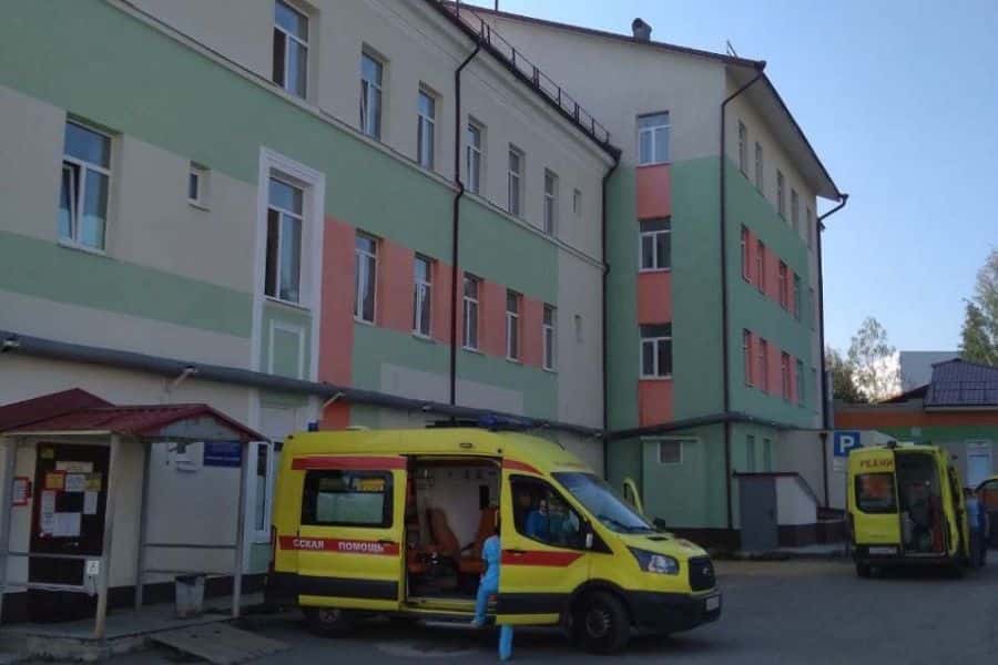 Врачи Верхней Пышмы спасли пациента с фатальным нарушением кровообращения