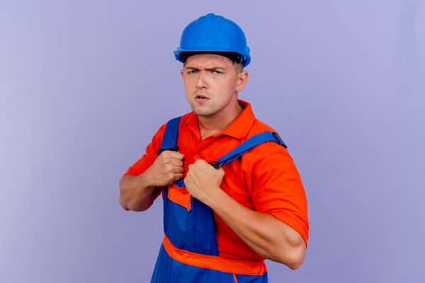 Дефицит сварщиков, инженеров и программистов обострился в России 