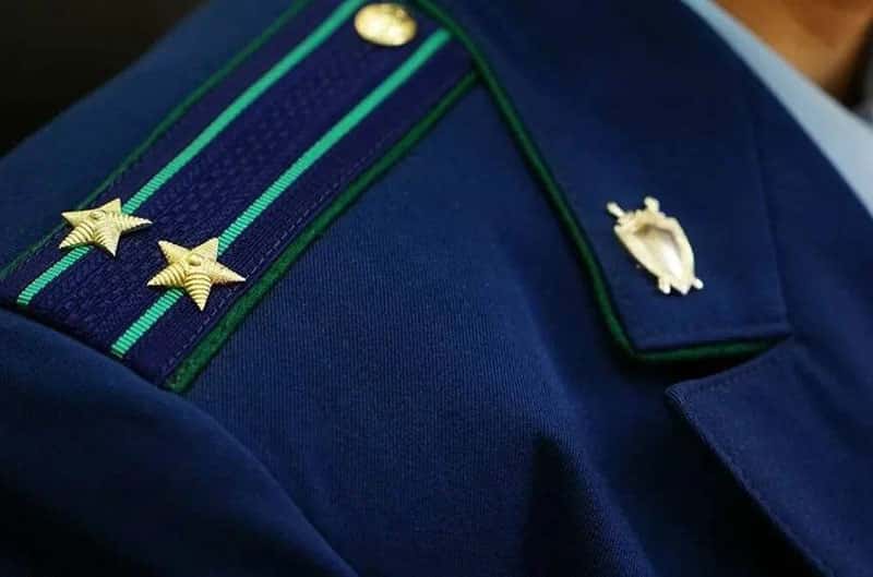 В одном из жилых домов Кушвы обрушился потолок 