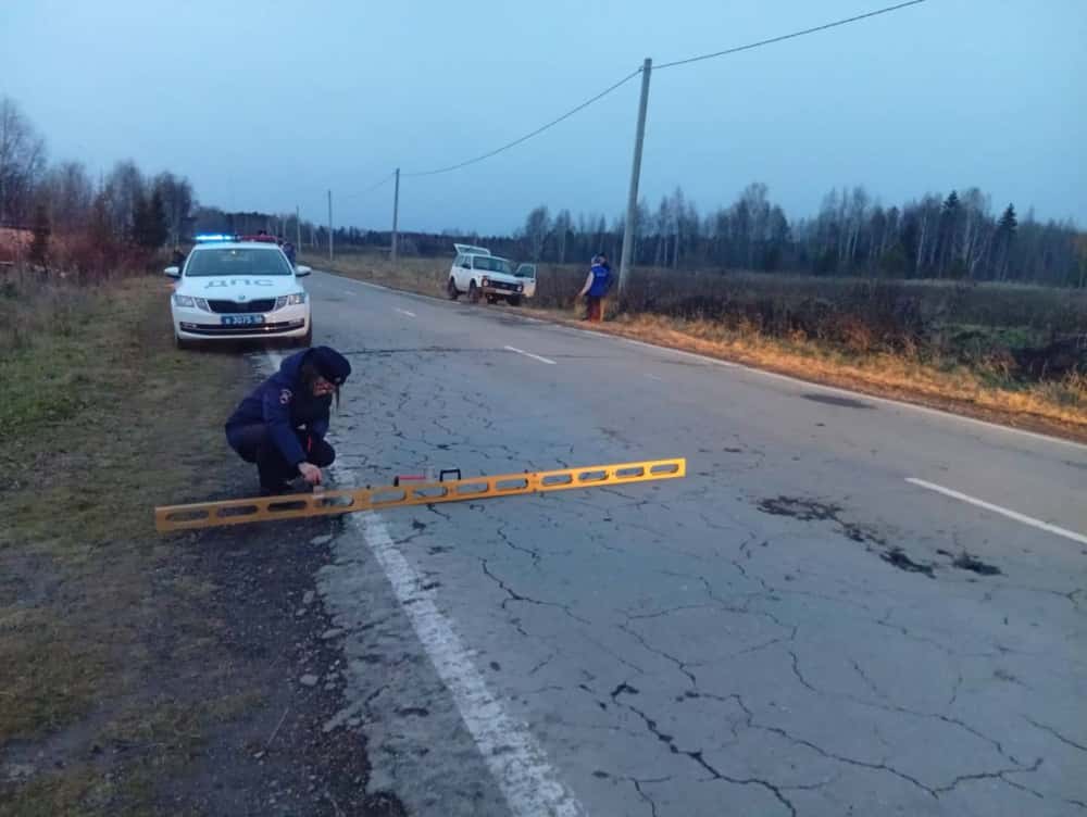 ГИБДД нашла нарушения — 52-летний велосипедист погиб на свердловской трассе 