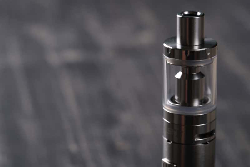 В Прикамье могут полностью запретить торговлю вейпами: Махонин назвал сроки и условия