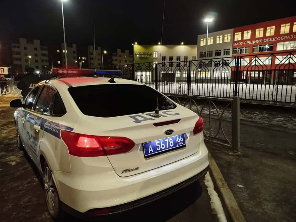 Автоинспекторы усилили контроль у школ в Свердловской области