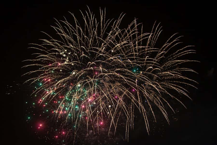 В Екатеринбурге ввели особый противопожарный режим на новогодние праздники