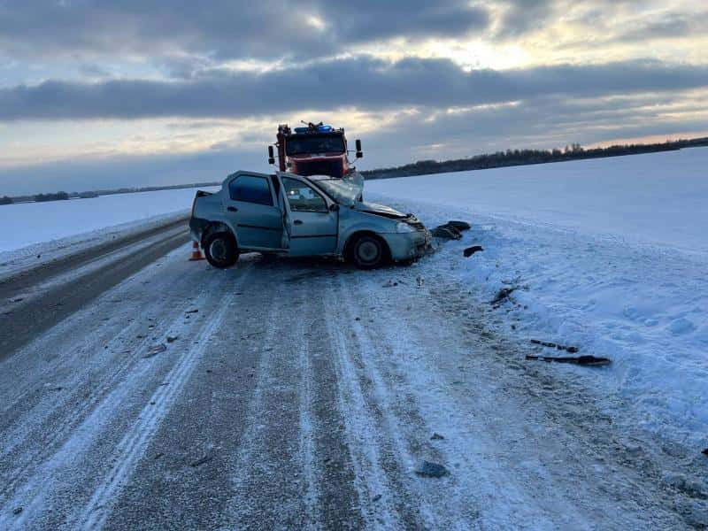 В Тюменской области на трассе погибла беременная мать двоих детей 