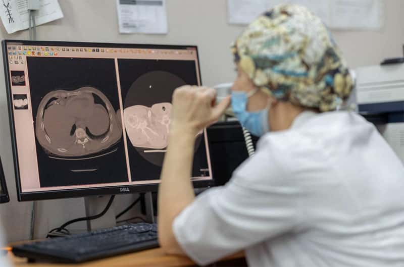 Екатеринбургские хирурги спасли мужчину после двух клинических смертей