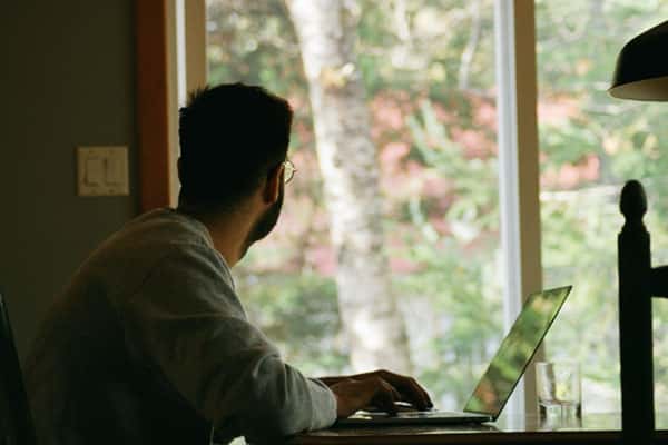 Где на Урале чаще ищут специалистов по нейросетям и сколько им платят