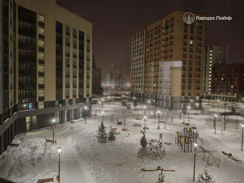 Полы в квартирах покрываются льдинками: как живут в новом ЖК Екатеринбурга