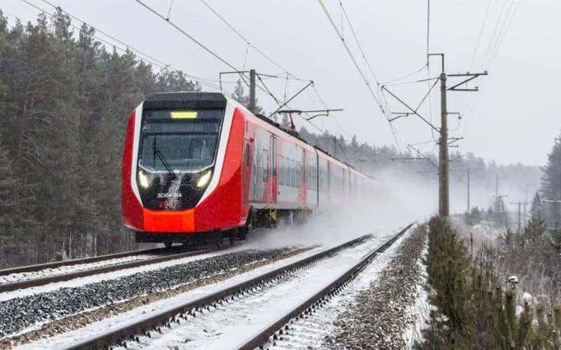 СвЖД вводит дополнительные пригородные поезда с 19 по 24 февраля