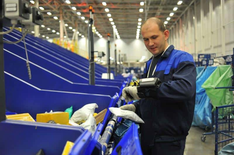 Свердловчане отправили более 21 тысячи посылок участникам СВО