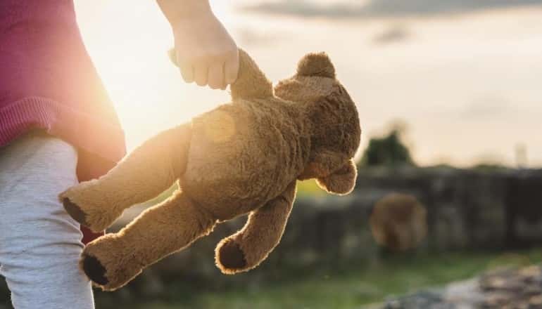 Детям убитой медсестры помогут психологи и государство