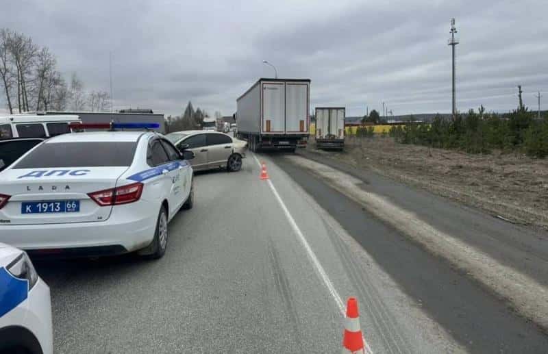 ДТП на трассе Екатеринбург – Тюмень — водитель «Хонды» заснул за рулём и выехал на встречку