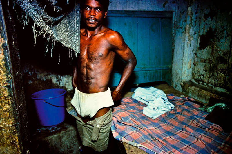 Сайт Свердловского правительства удалил самую важную информацию про московских проституток и негров-любовников Сайт Свердловского правительства удалил самую важную информацию про московских проституток и негров-любовников