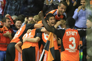 Футболисты "Урала" впервые в сезоне победили на своем поле Футболисты "Урала" впервые в сезоне победили на своем поле