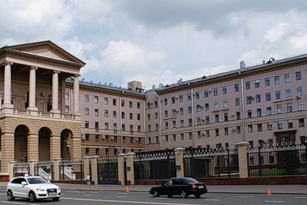 Петровка, 38: пожар ликвидирован