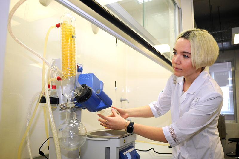 Химики УрФУ разработали безопасную и экономичную технологию переработки отходов