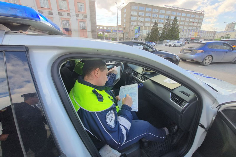 Не возраст важен, а зрелость — в ГИБДД оценили инициативу выдавать права подросткам | В свердловской ГИБДД могут поддержать снижение возраста получения водительских прав Не возраст важен, а зрелость — в ГИБДД оценили инициативу выдавать права подросткам | В свердловской ГИБДД могут поддержать снижение возраста получения водительских прав