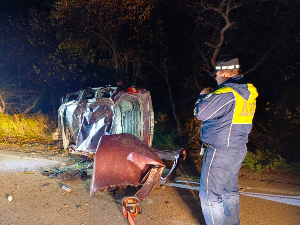 Под Нижним Тагилом в ДТП разбился водитель автомобиля "Chevrolet Niva" | На трассе под Нижним Тагилом погиб водитель иномарки 
