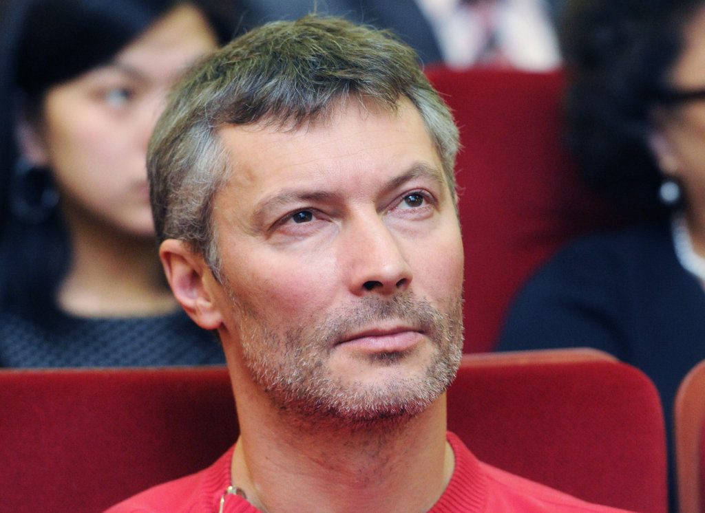 Евгений Ройзман побеждает