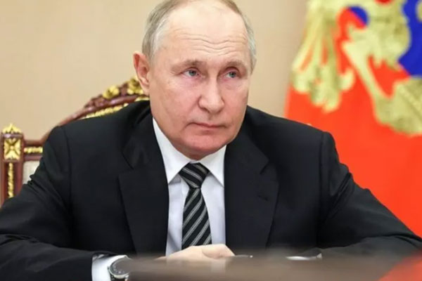 Путин рассказал о продлении трассы Москва — Казань до Урала Путин рассказал о продлении трассы Москва — Казань до Урала