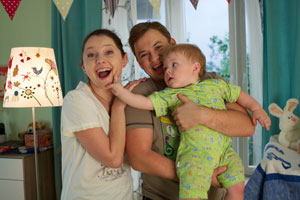 Андрей Гайдулян и Валентина Рубцова в новом ситкоме «САШАТАНЯ»