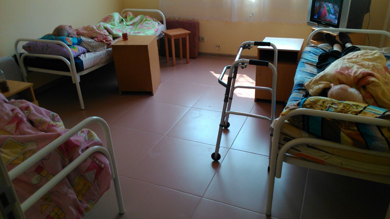 Старикам тут не место