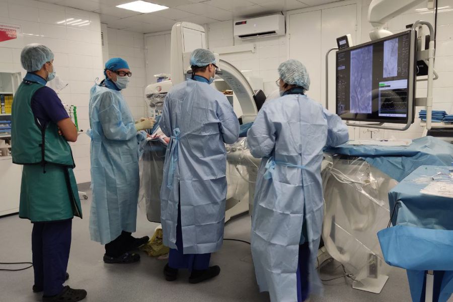 Уральские врачи спасли троих пациентов от опасных аномалий сосудов  | Свердловские врачи спасли пациентов от серьёзных деформаций лица 