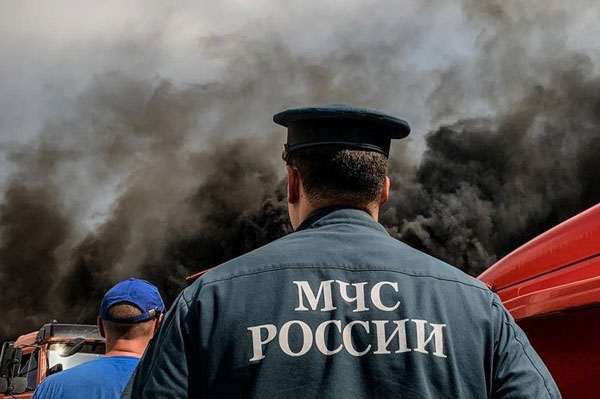 В Свердловской области за сутки потушили 17 пожаров: есть погибший | МЧС сообщило о 17 пожарах, ликвидированных за сутки в Свердловской области