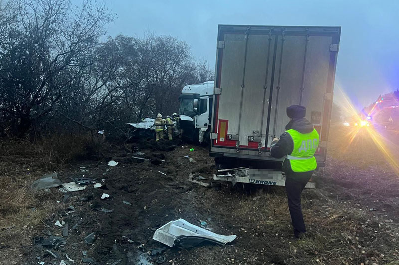 Массовое ДТП под Каменском-Уральским: погибли трое, среди них девочка  | На трассе Екатеринбург – Шадринск - Курган погибли трое, включая девочку 